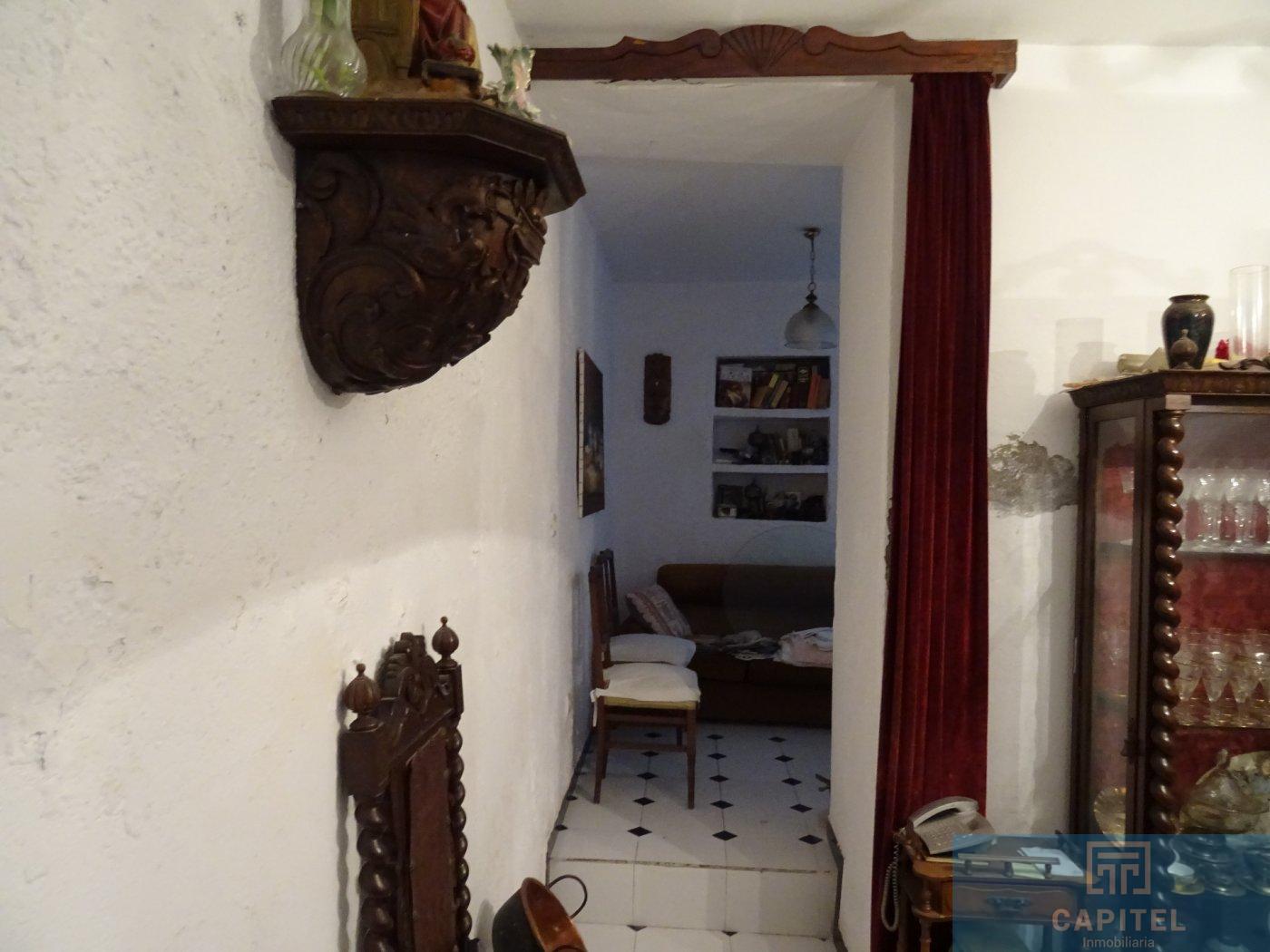 For sale of house in Córdoba