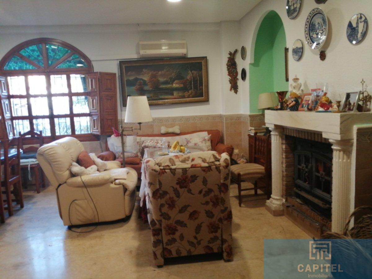 For sale of chalet in Córdoba