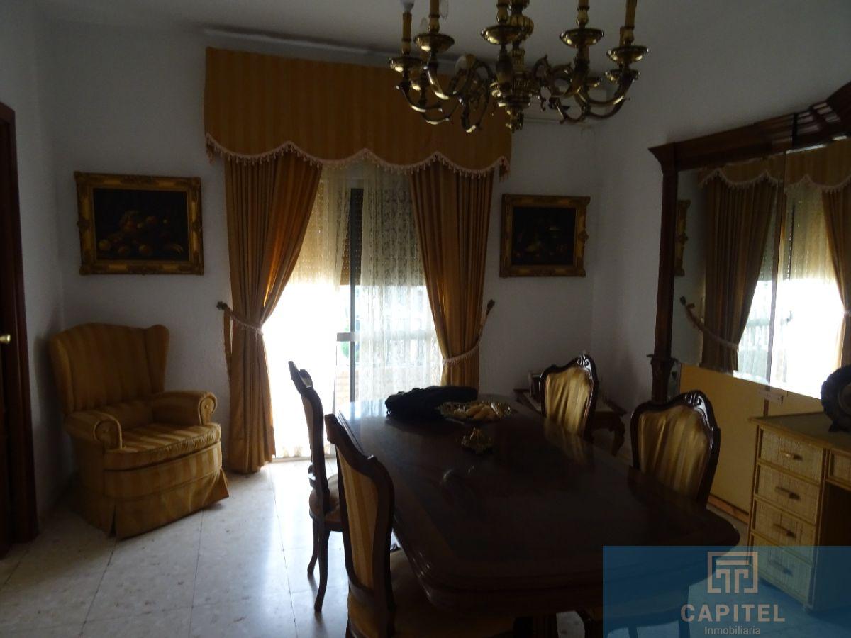 For sale of house in Guadalcázar