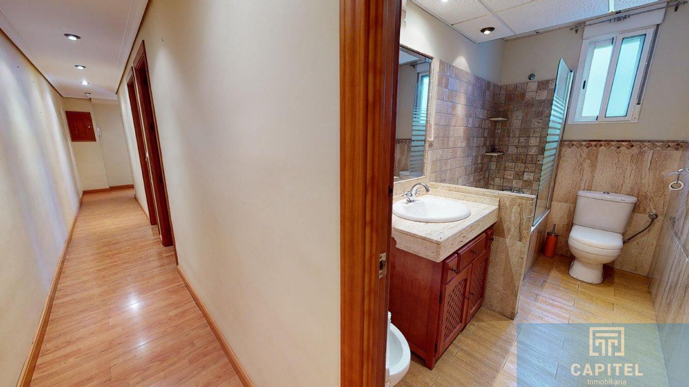 For sale of flat in Córdoba