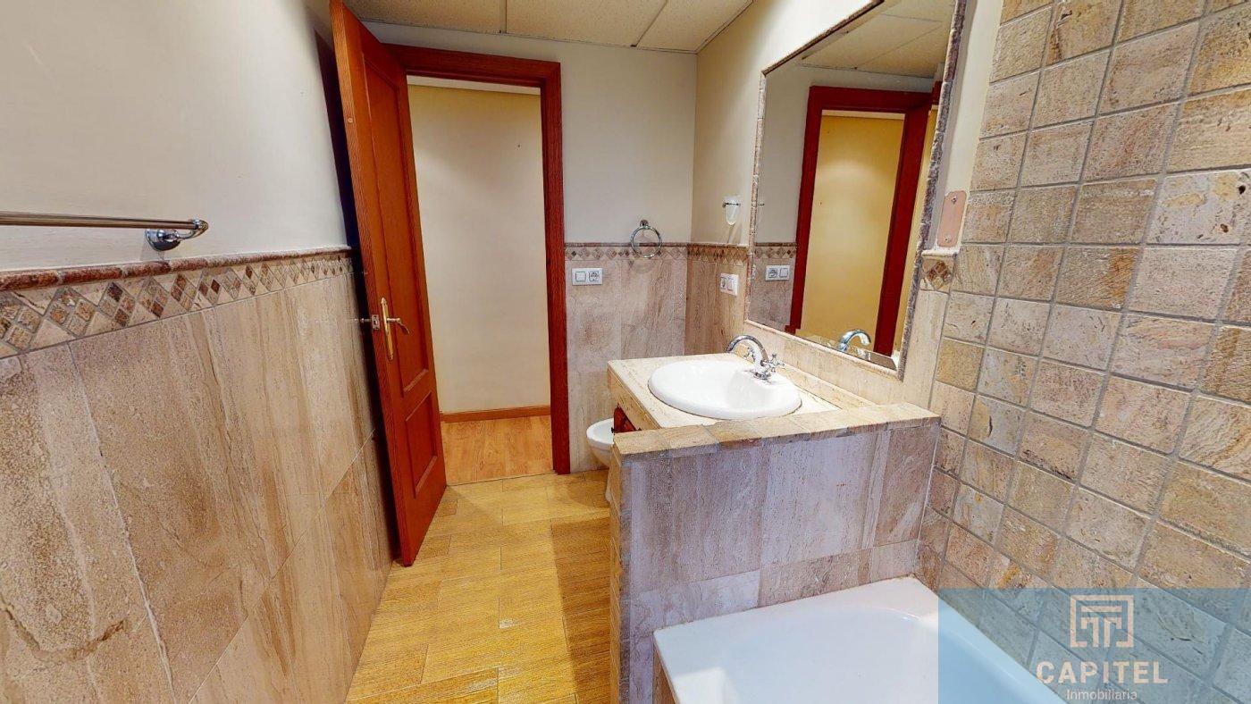 For sale of flat in Córdoba