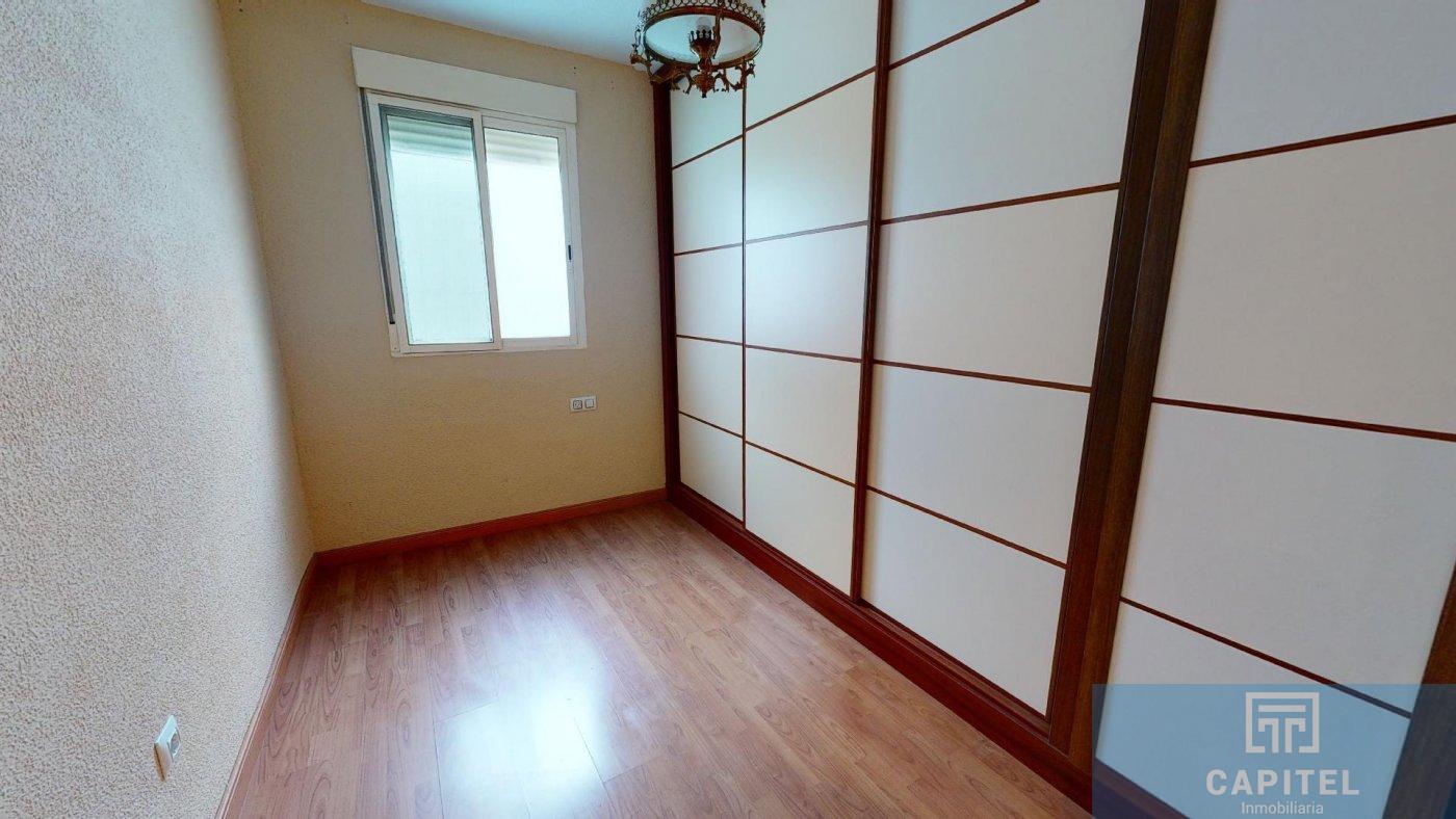 For sale of flat in Córdoba
