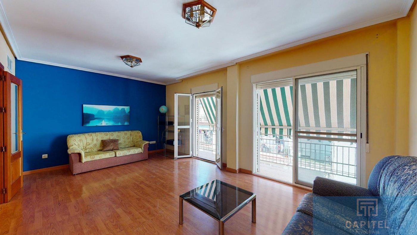 For sale of flat in Córdoba