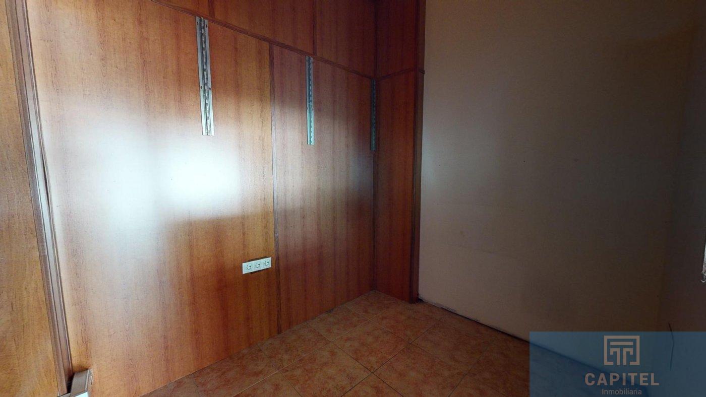 For sale of commercial in Córdoba