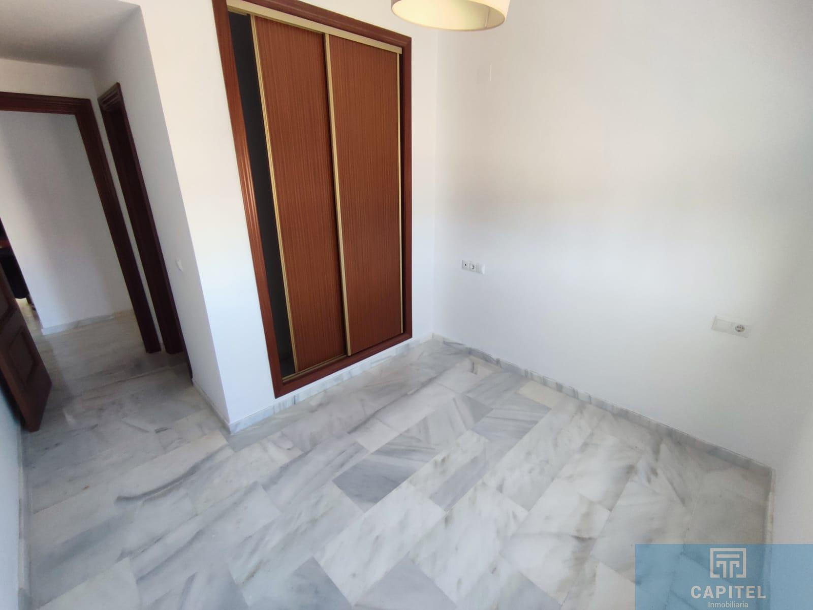 For sale of house in Córdoba