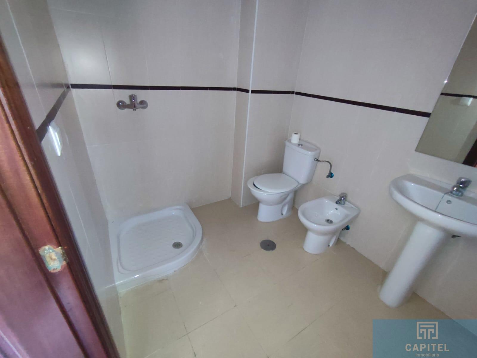 For sale of house in Córdoba