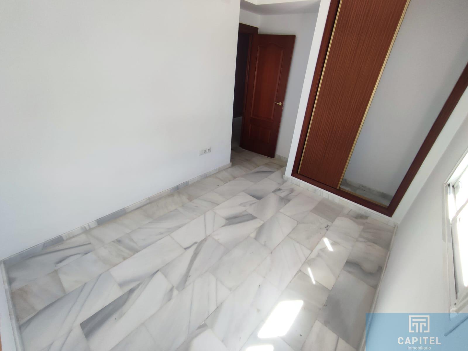 For sale of house in Córdoba