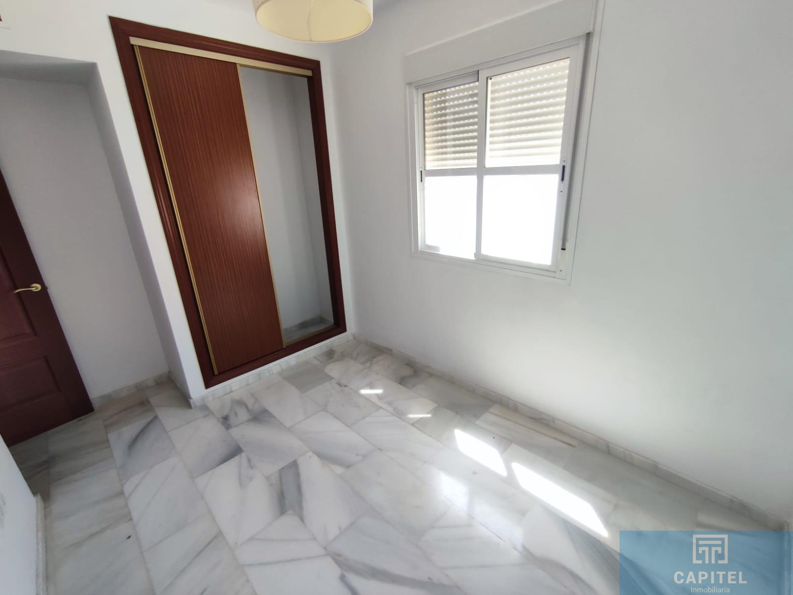 For sale of house in Córdoba
