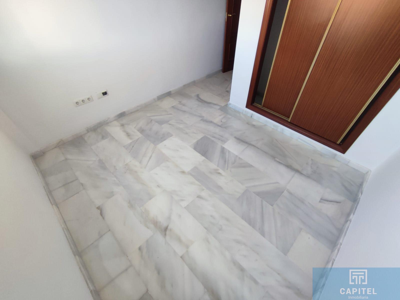 For sale of house in Córdoba