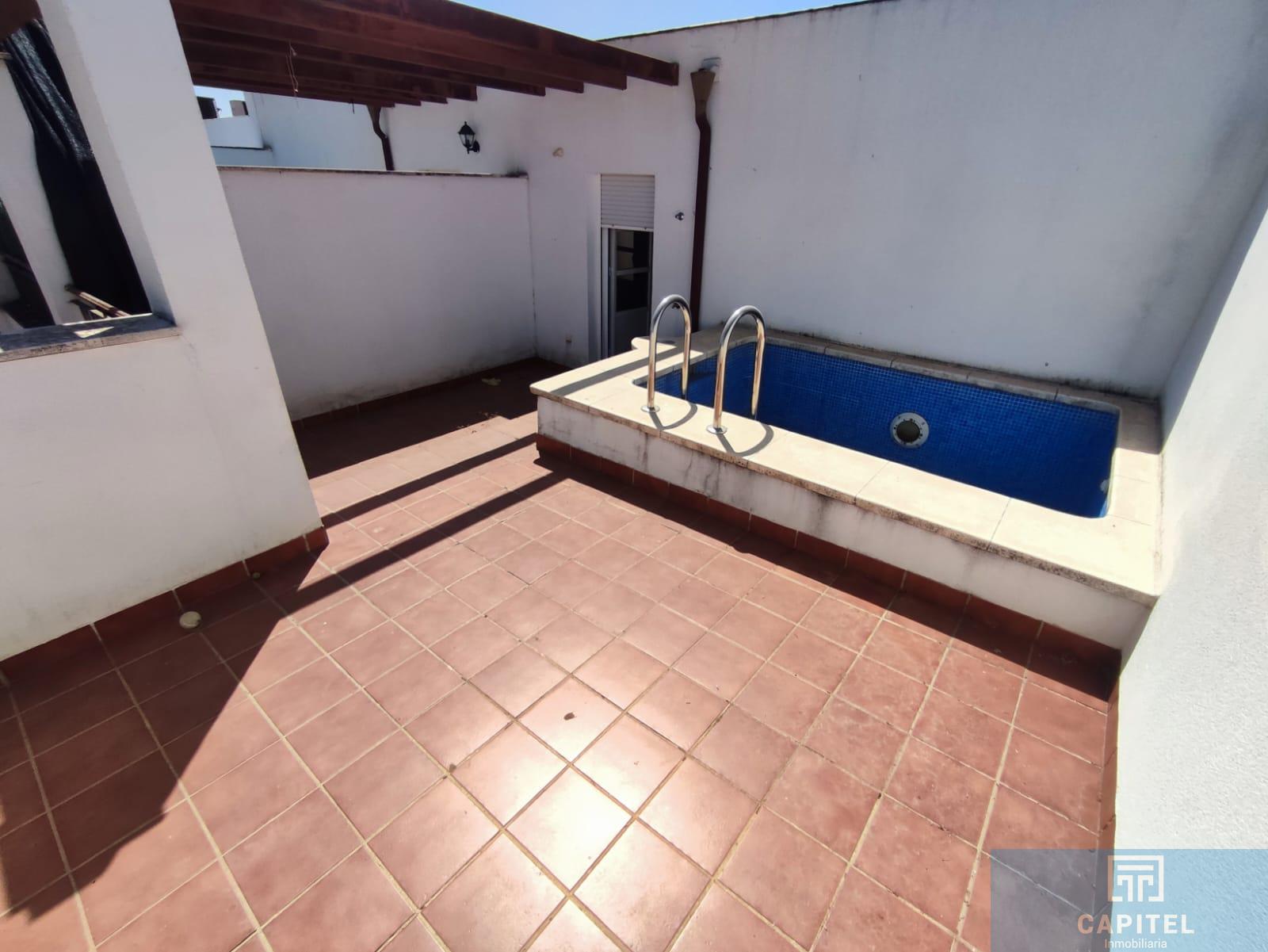 For sale of house in Córdoba