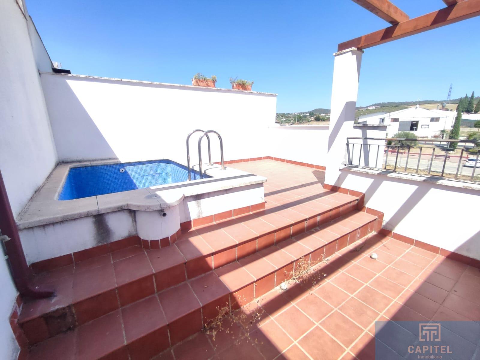 For sale of house in Córdoba