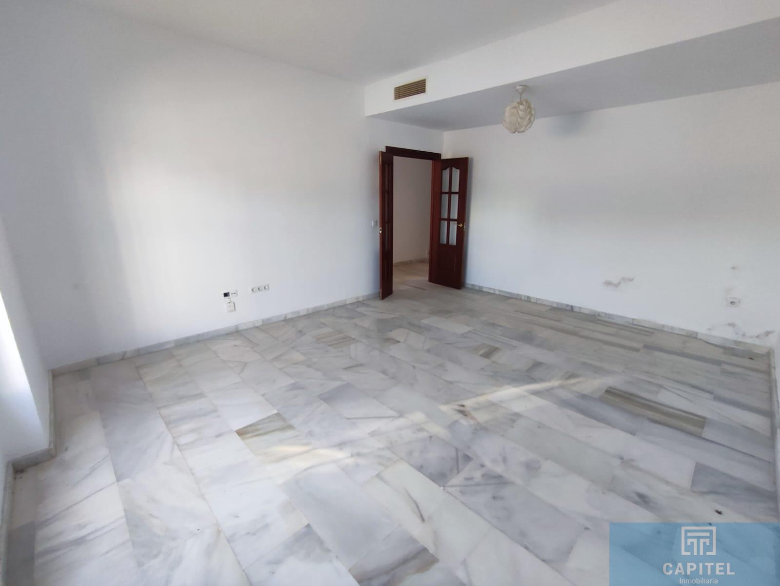 For sale of house in Córdoba