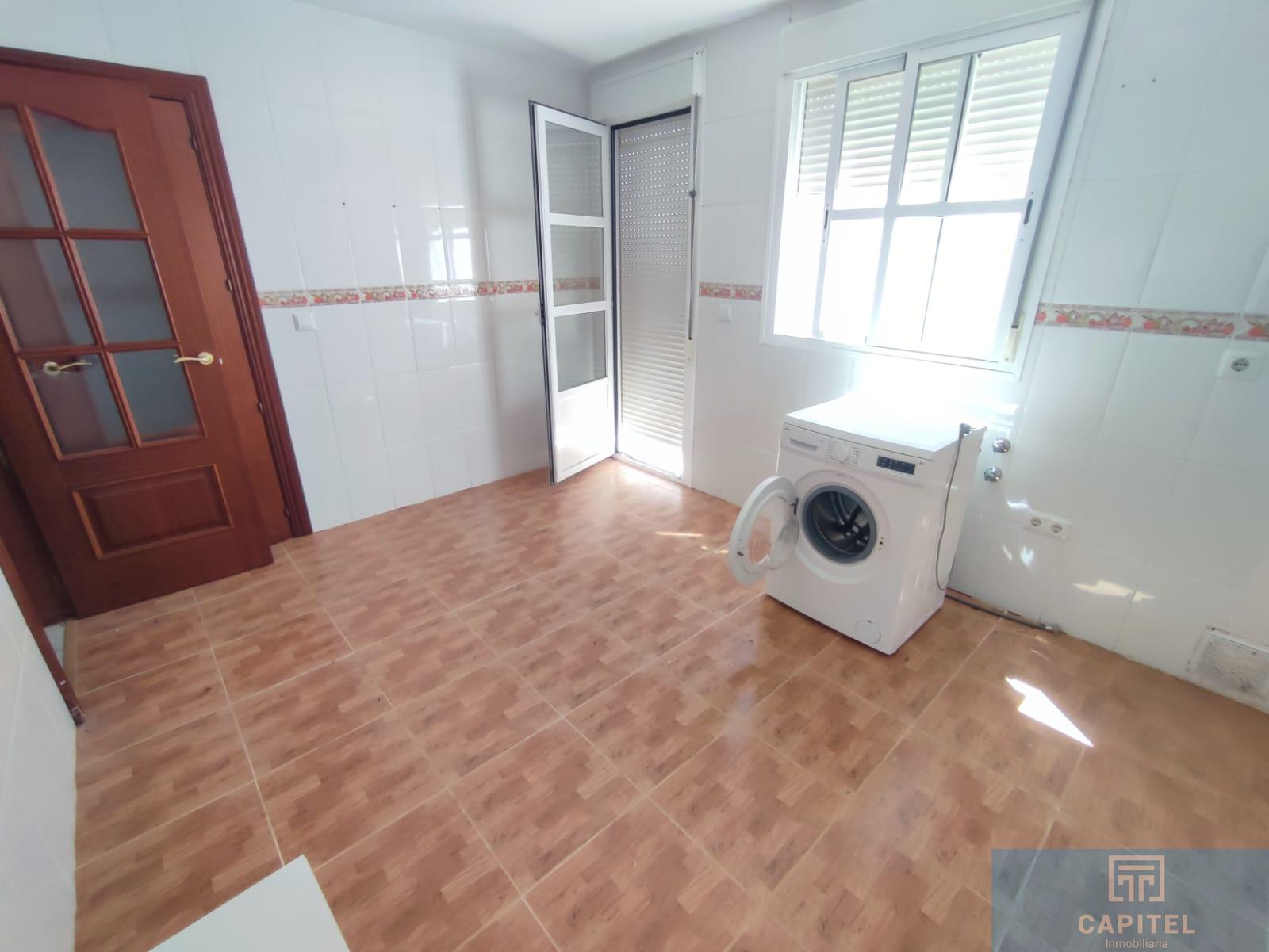 For sale of house in Córdoba
