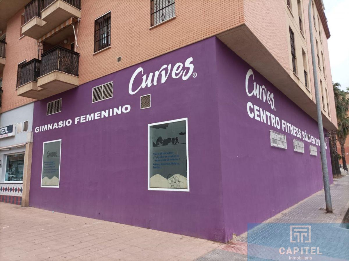 For rent of commercial in Córdoba