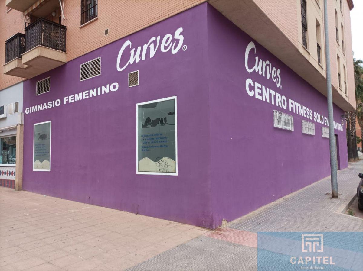 For rent of commercial in Córdoba