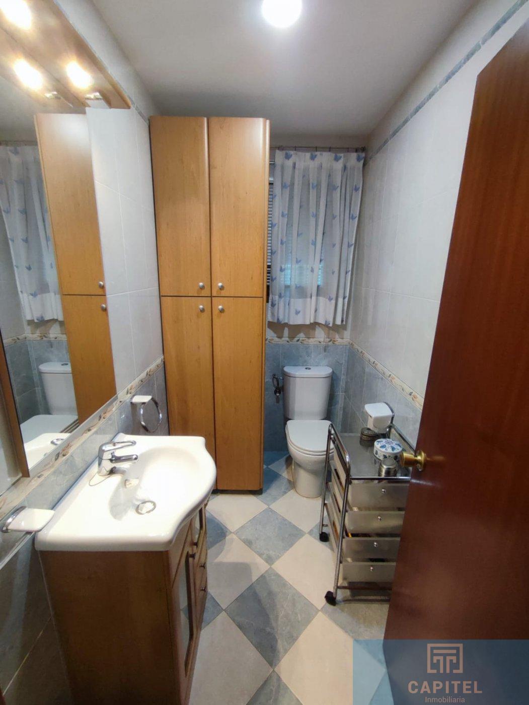 For sale of flat in Córdoba