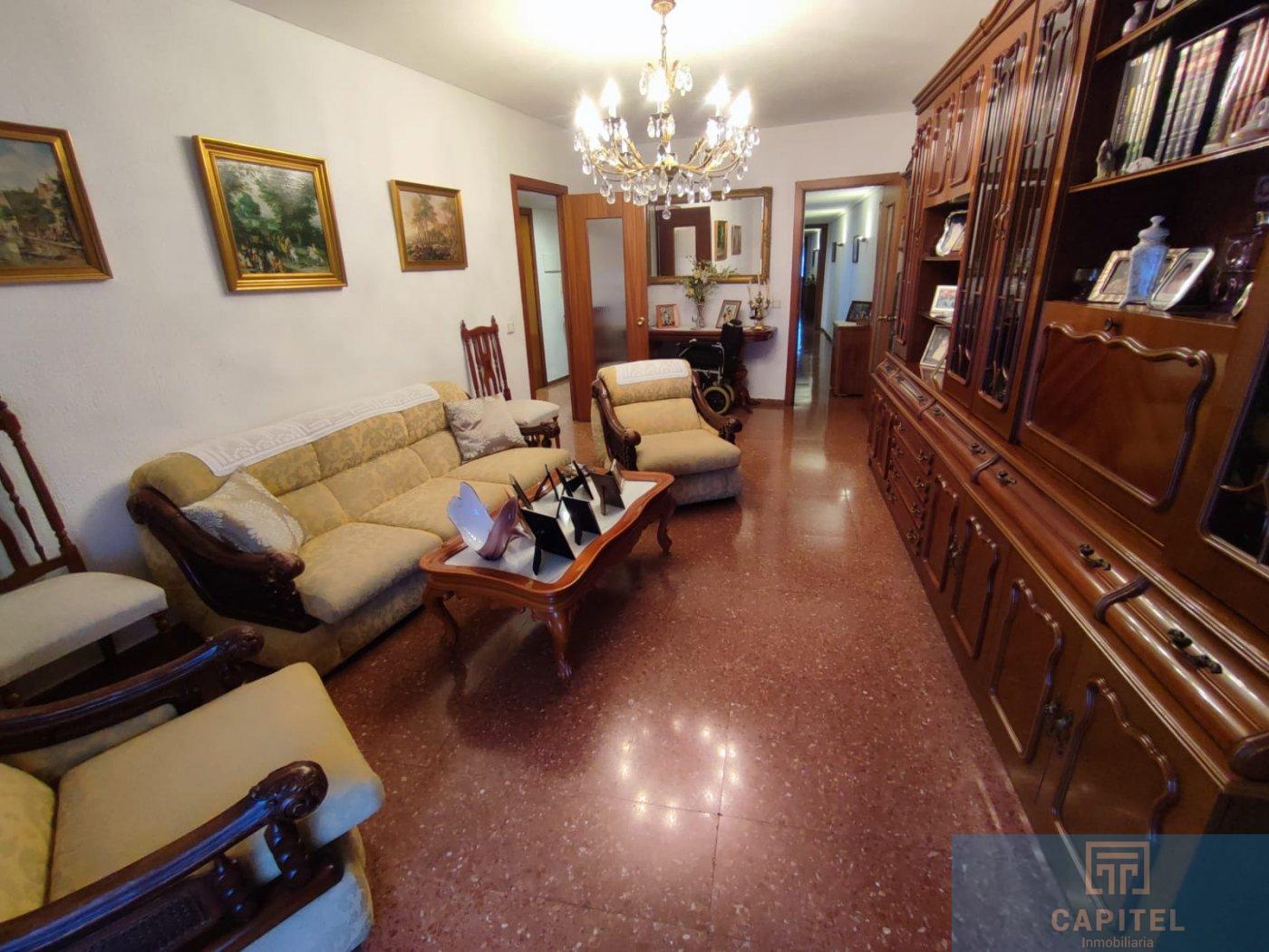 For sale of flat in Córdoba