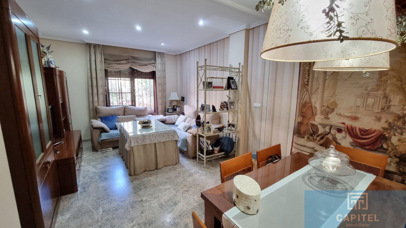 For sale of house in Córdoba