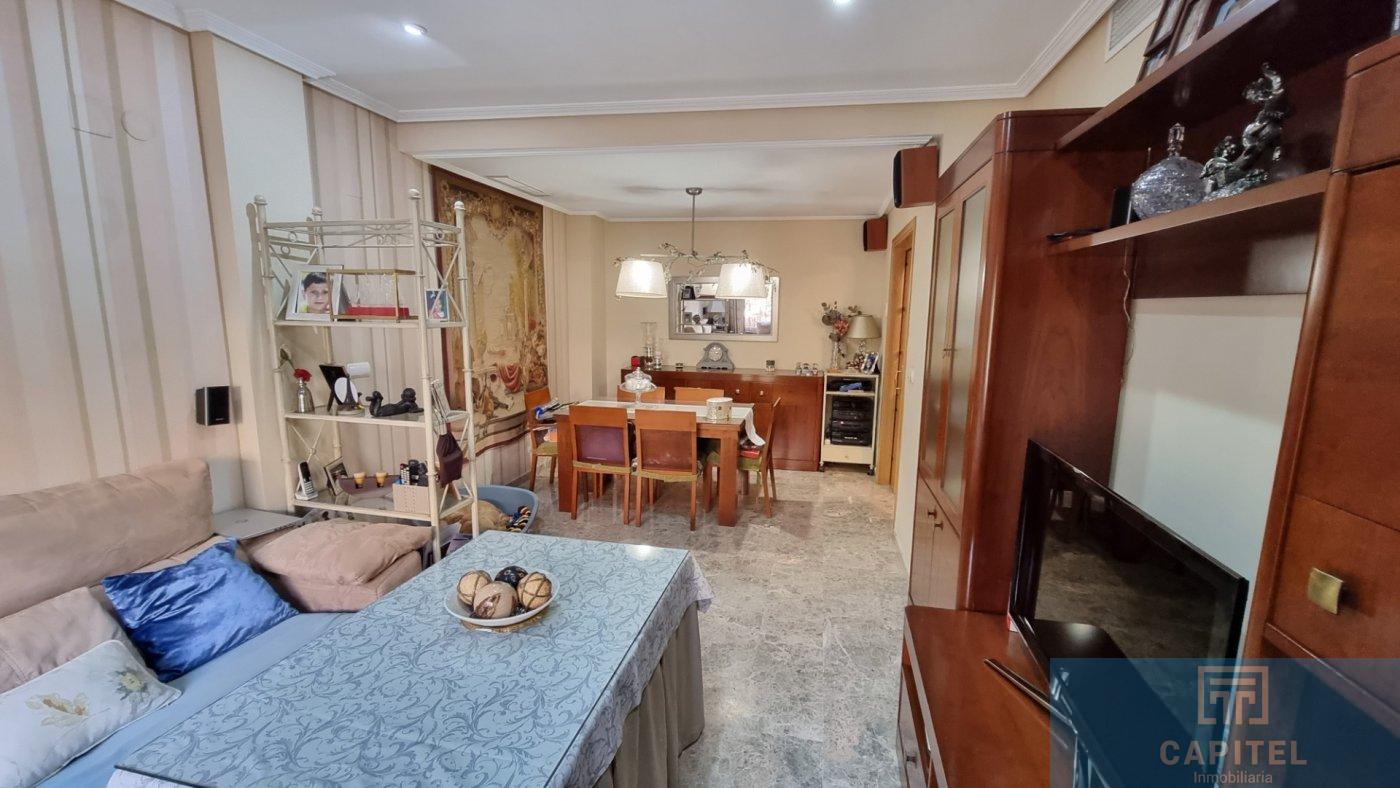 For sale of house in Córdoba