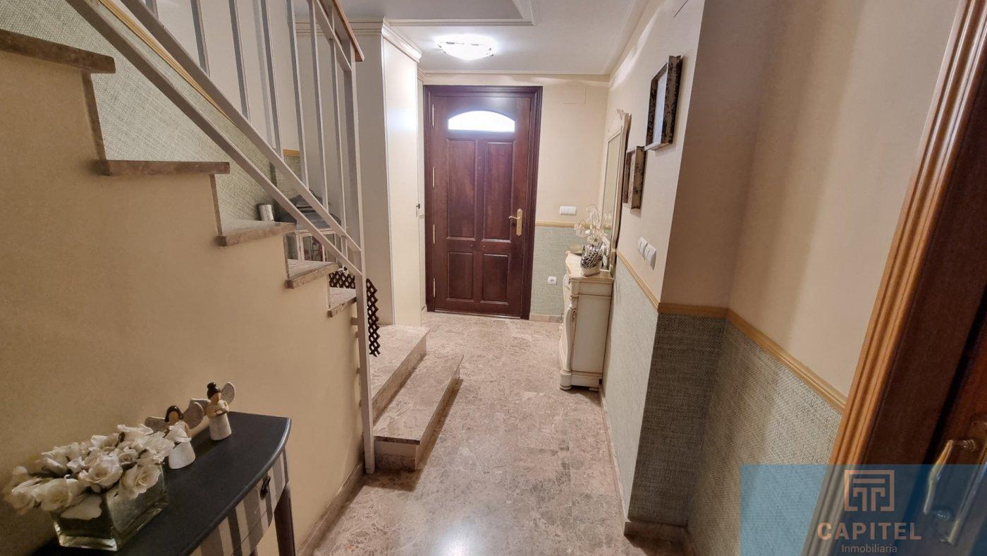 For sale of house in Córdoba