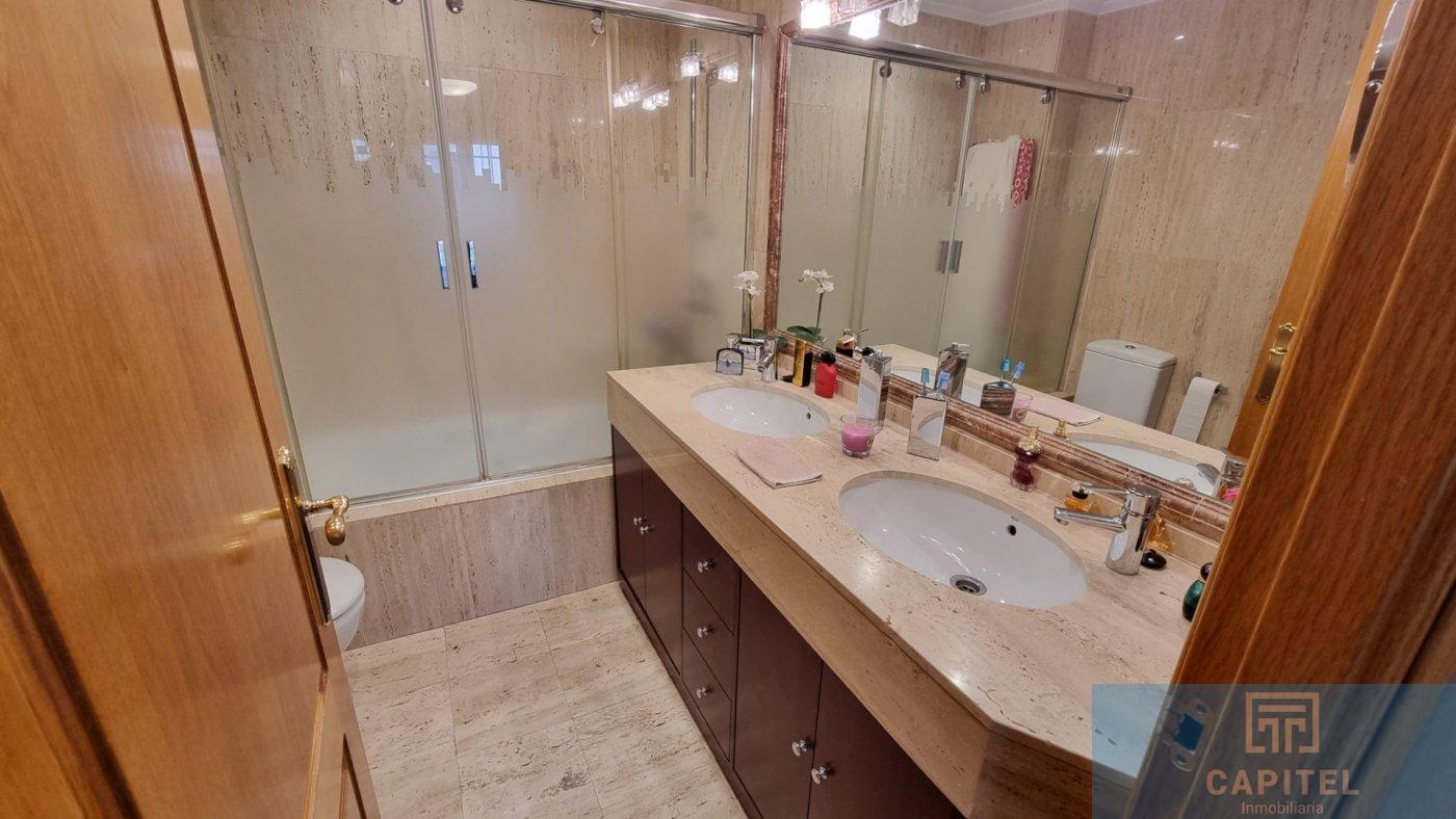 For sale of house in Córdoba