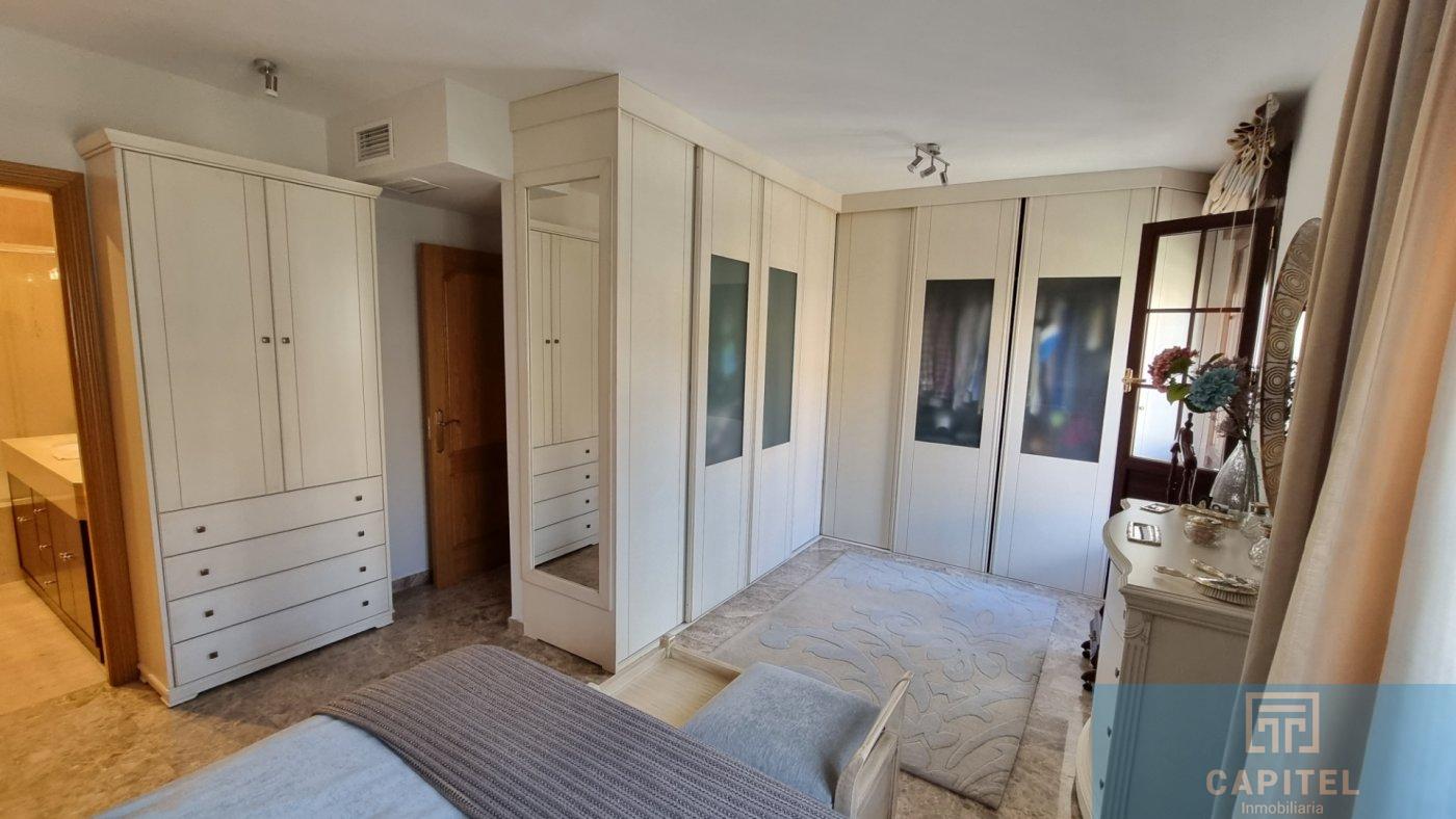 For sale of house in Córdoba