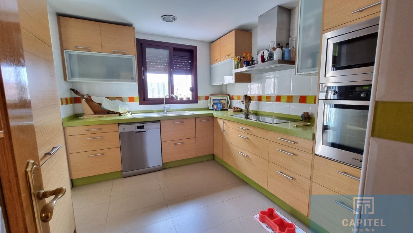 For sale of house in Córdoba