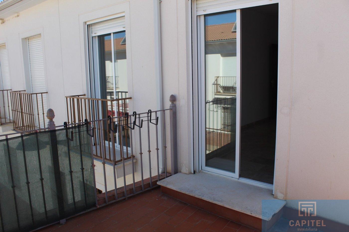 For sale of duplex in Córdoba