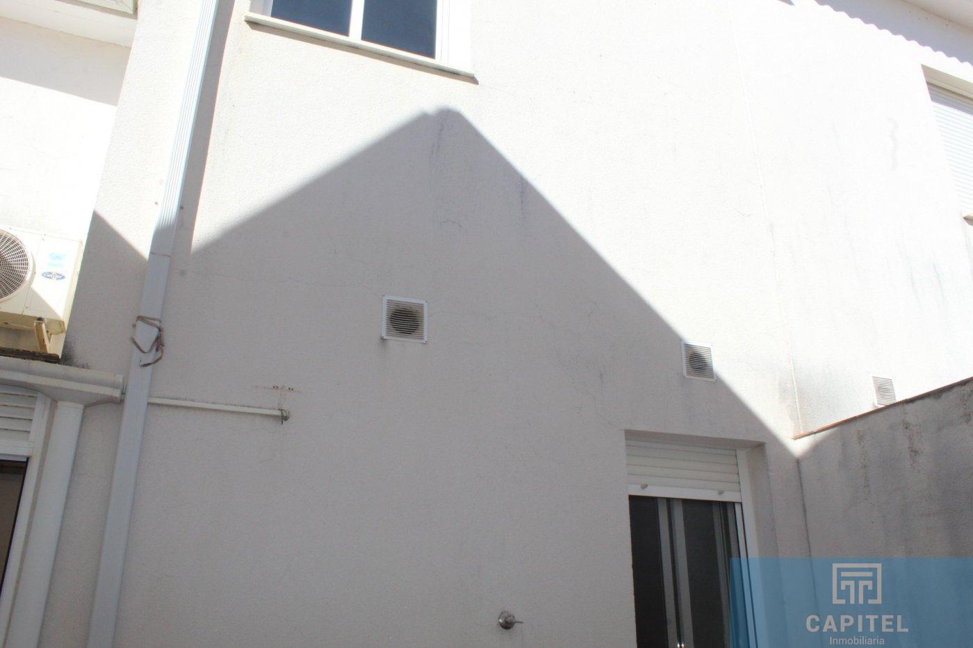 For sale of duplex in Córdoba