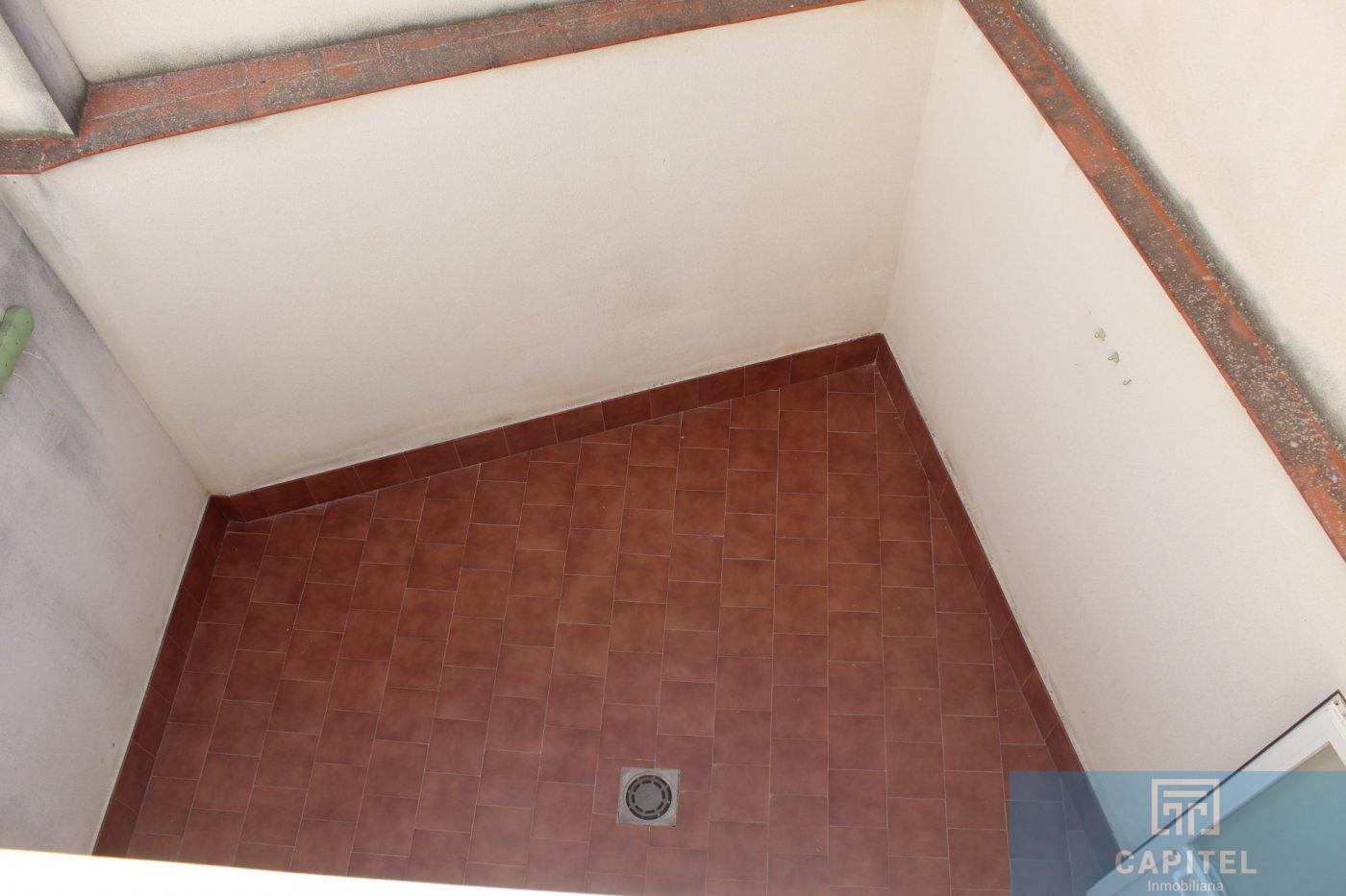 For sale of duplex in Córdoba
