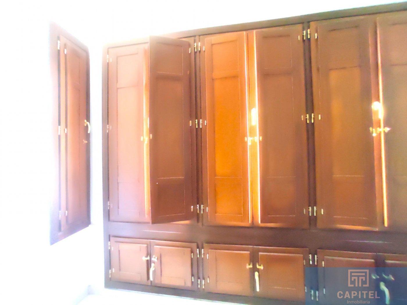 For sale of flat in Córdoba