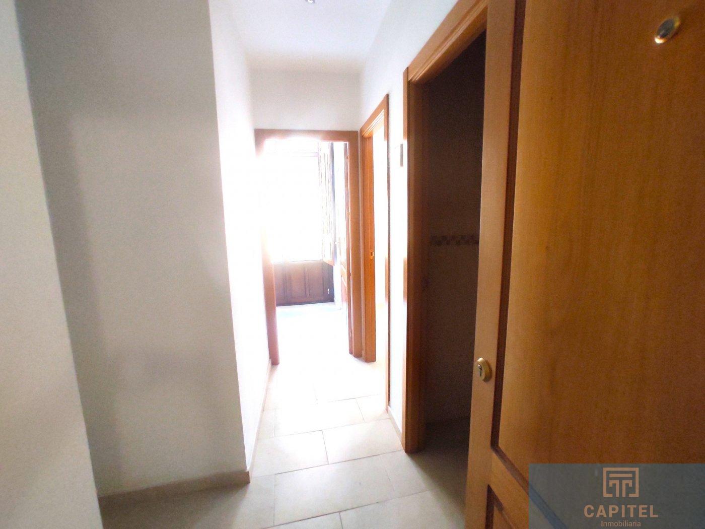 For sale of flat in Córdoba