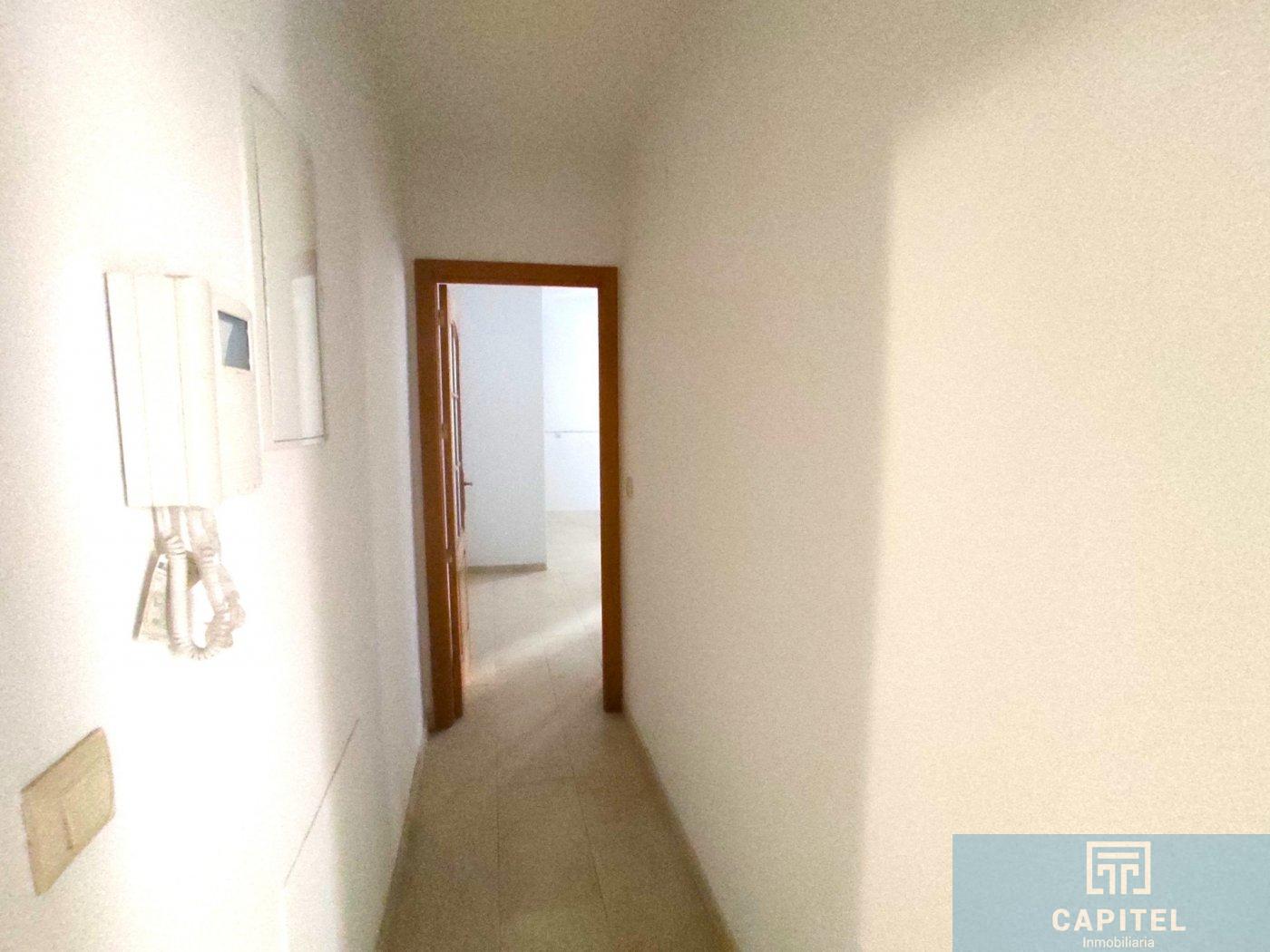 For sale of flat in Córdoba