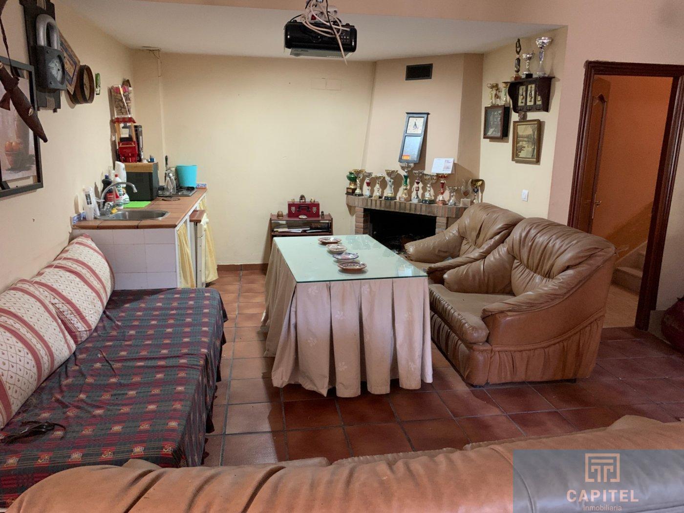 For sale of chalet in Córdoba