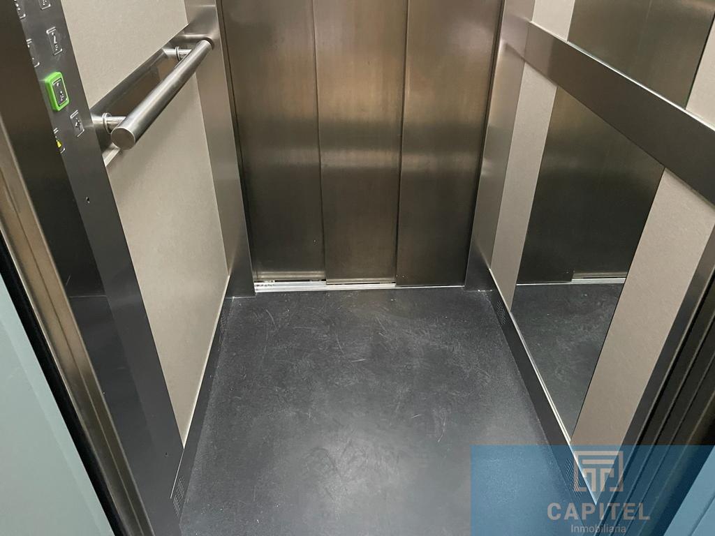 For sale of flat in Córdoba