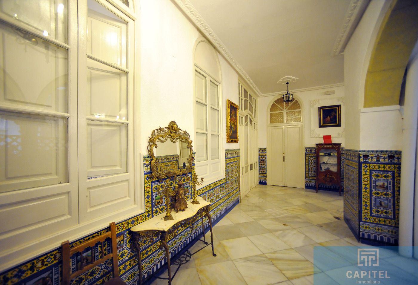 For sale of house in Córdoba