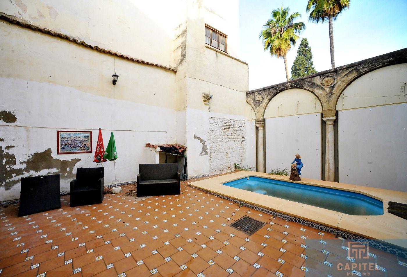 For sale of house in Córdoba