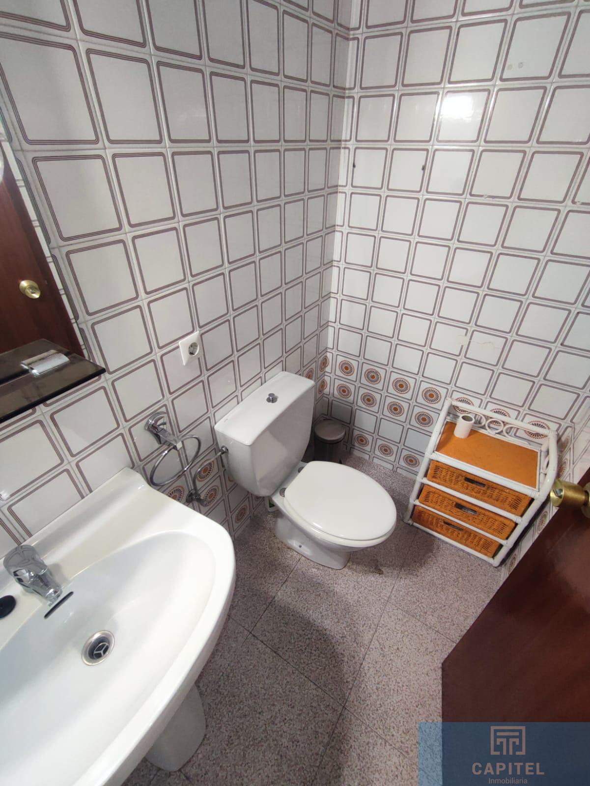 For sale of flat in Córdoba