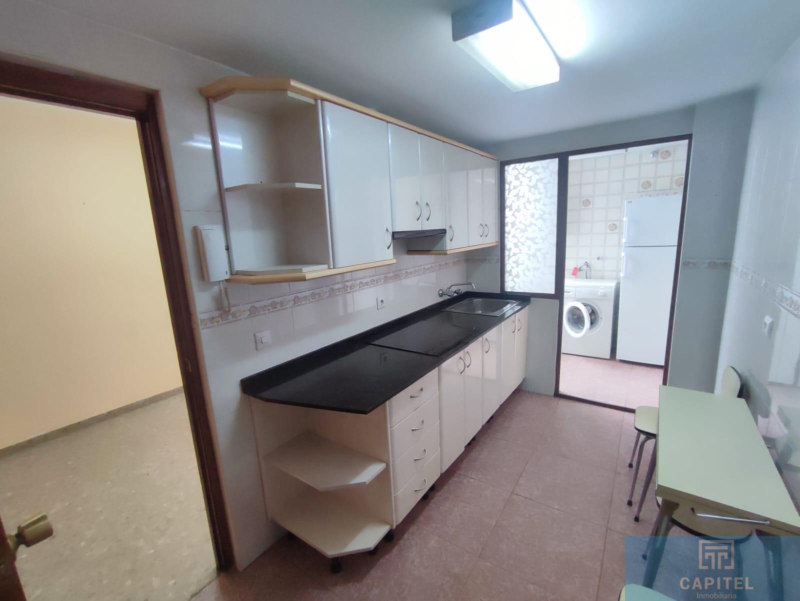 For sale of flat in Córdoba