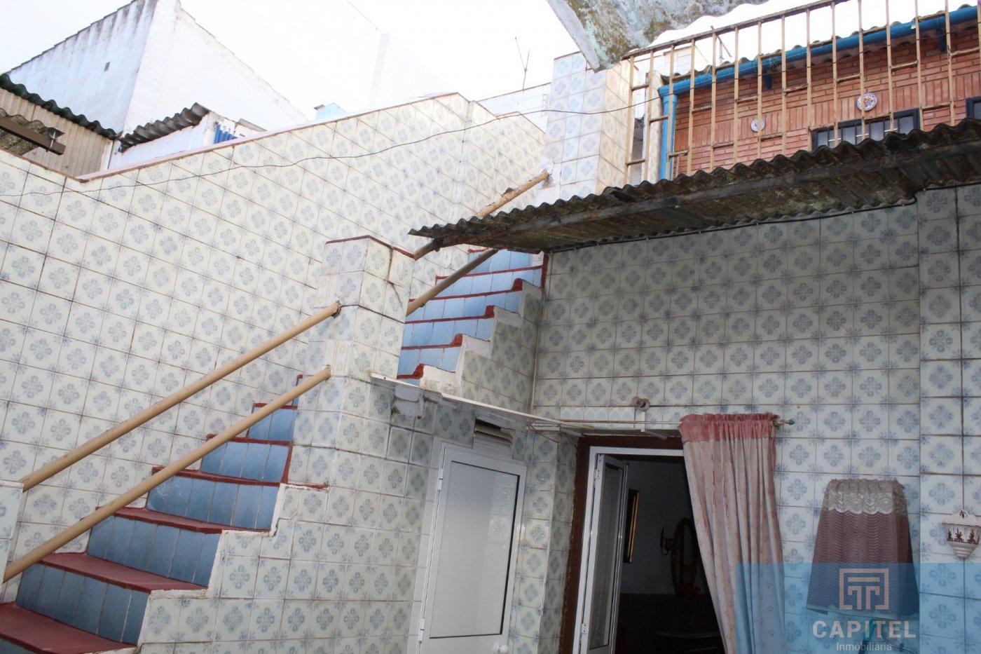 For sale of house in Córdoba