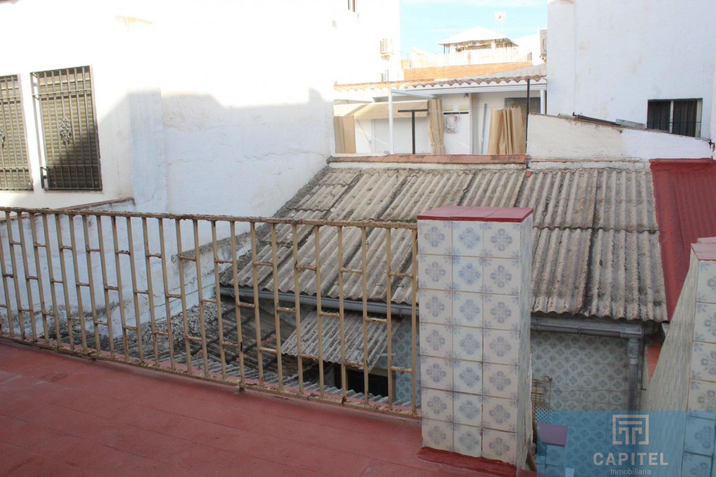 For sale of house in Córdoba