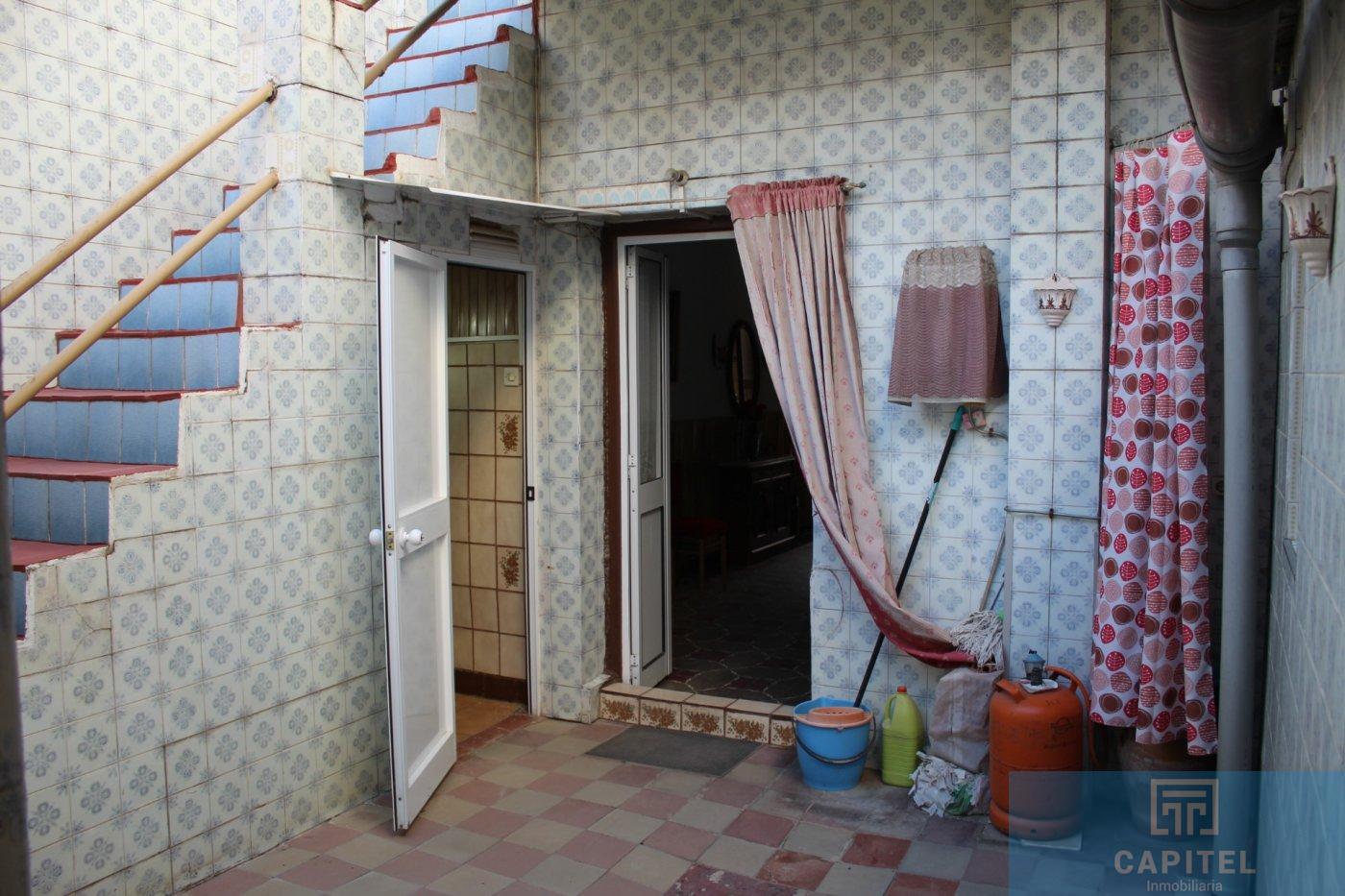 For sale of house in Córdoba