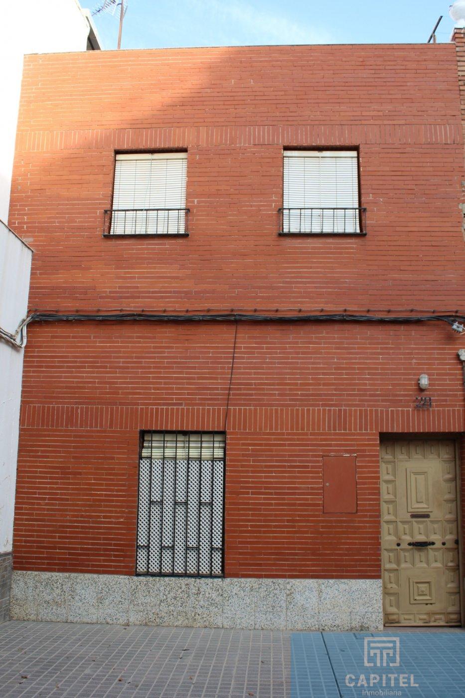 For sale of house in Córdoba