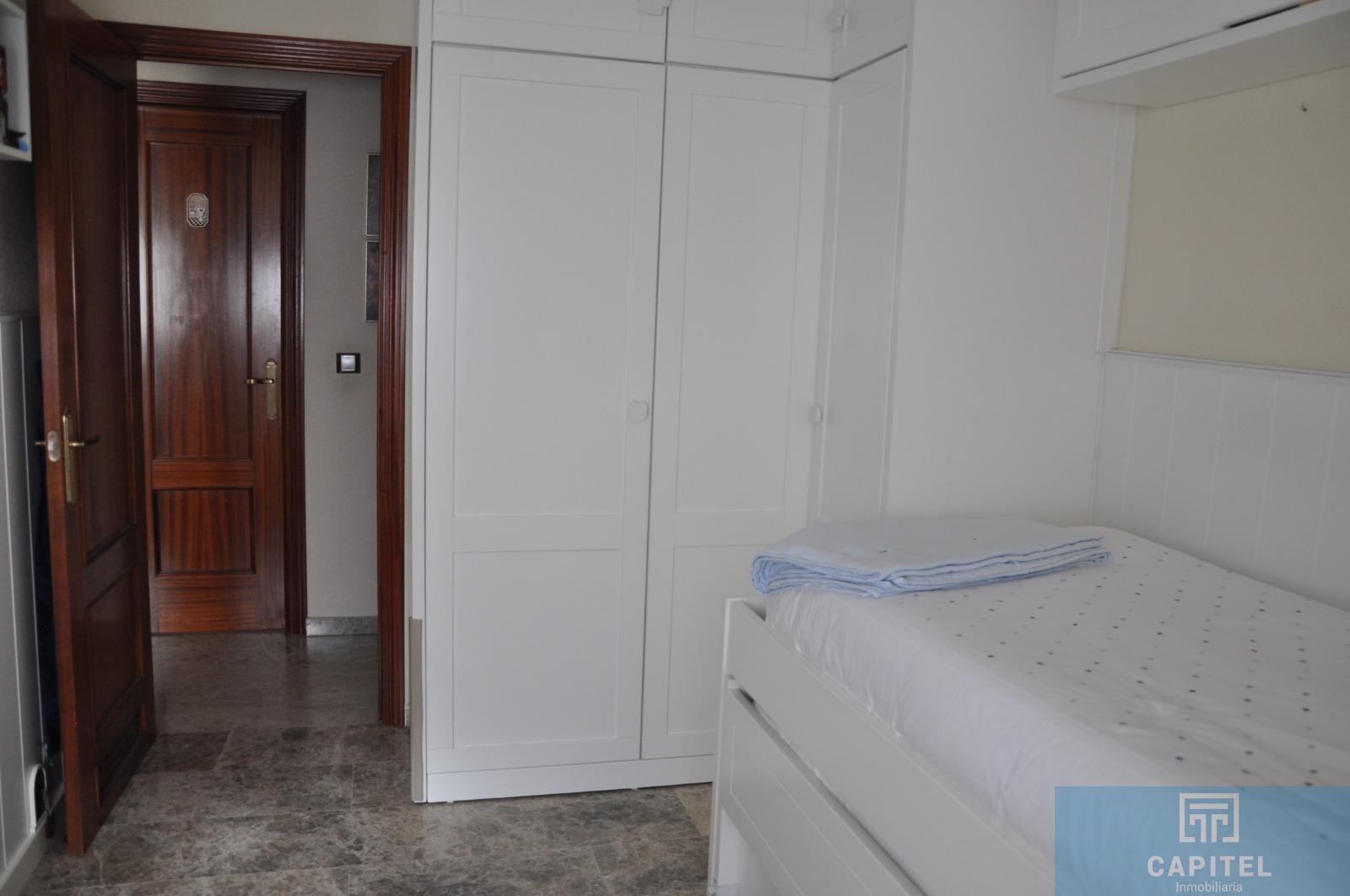 For sale of flat in Córdoba
