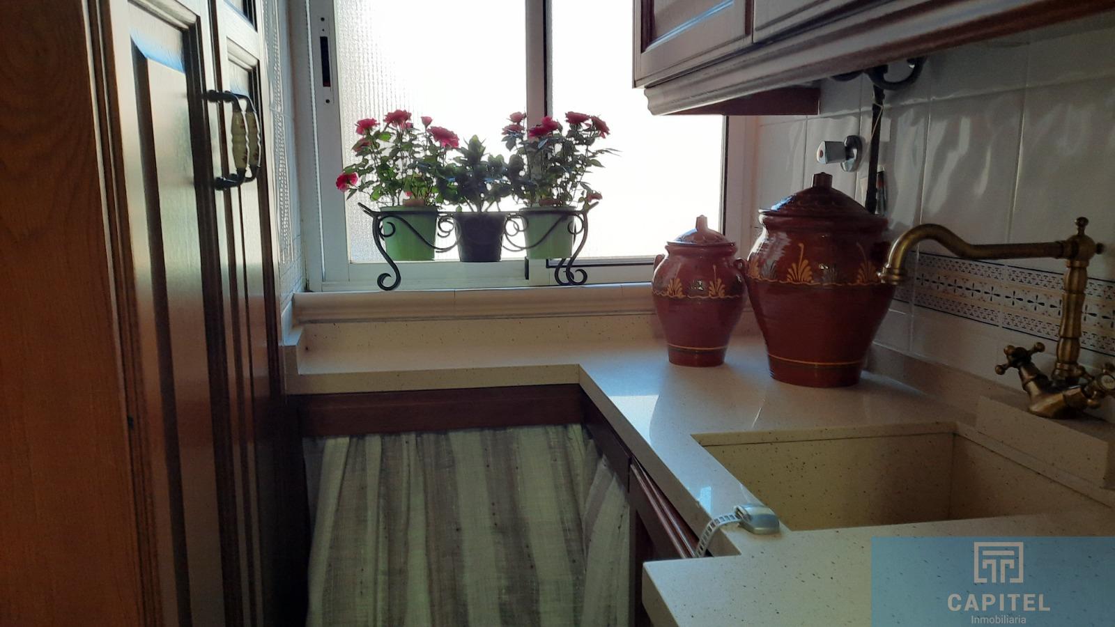 For sale of flat in Córdoba
