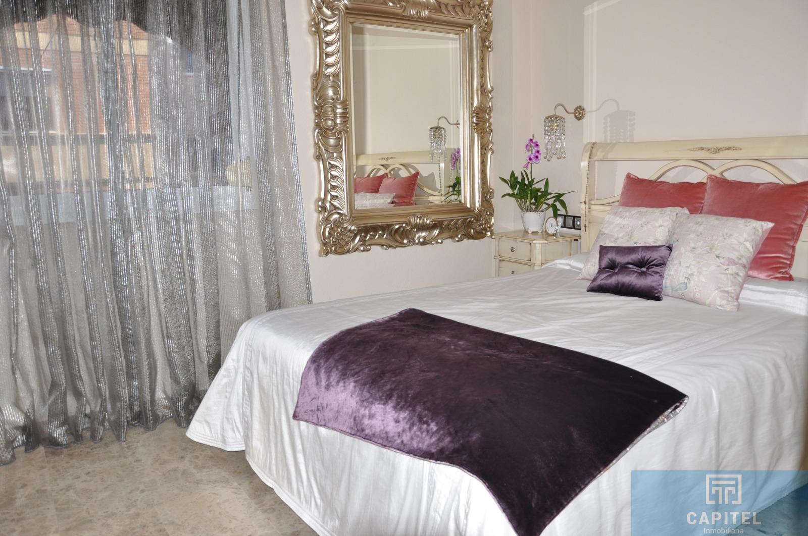 For sale of flat in Córdoba