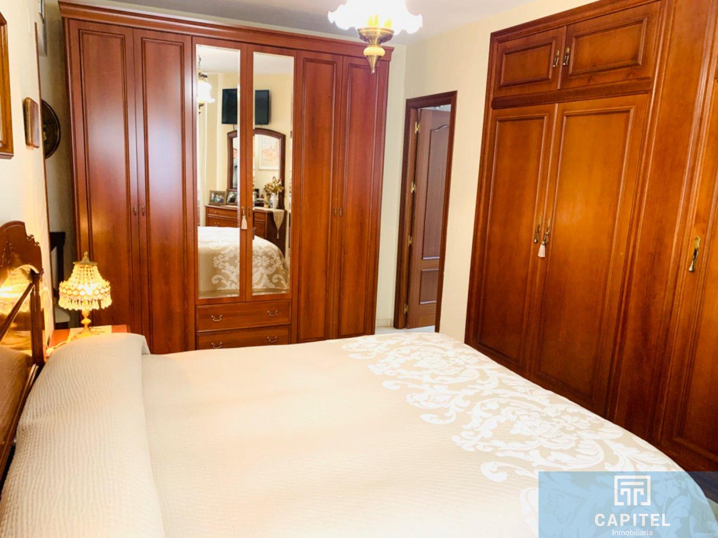 For sale of flat in Córdoba