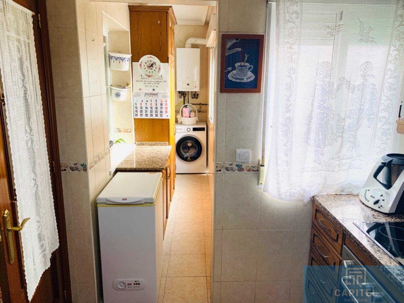 For sale of flat in Córdoba