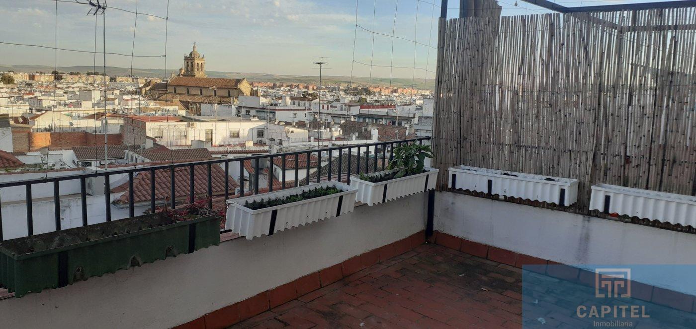 For sale of flat in Córdoba