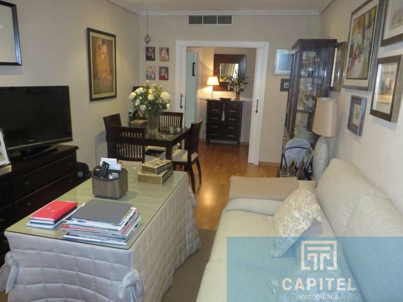For sale of flat in Córdoba
